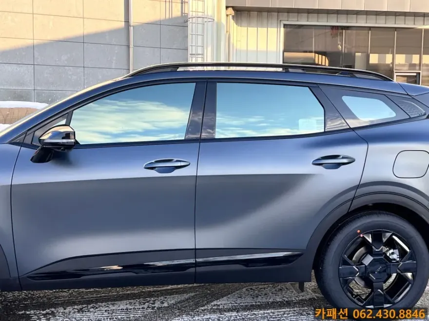 Kia Sportage NQ5のカーフィルム施工事例:ブイクールKH 施工写真 3-3