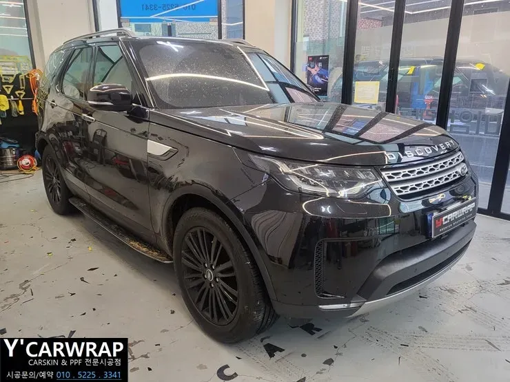 Land Rover Discoveryのカーラッピング事例｜費用目安・仕上がり 施工写真 1-1