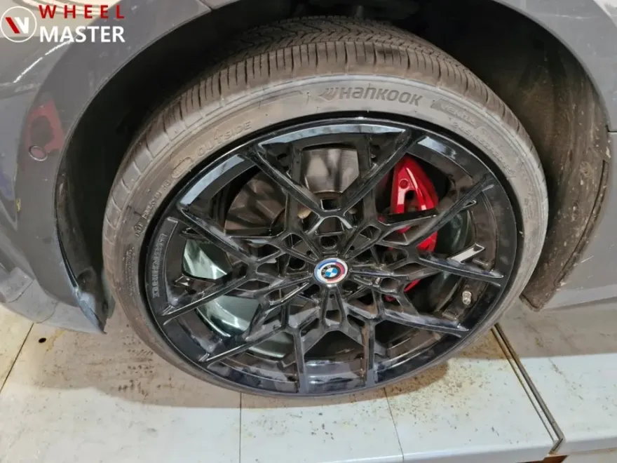 BMW i4のホイールリペア・塗装事例 施工写真 2-2