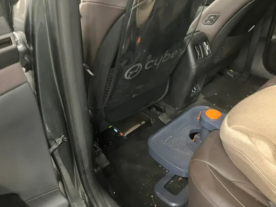 Hyundai Tucsonのドラレコ取付事例｜費用目安と仕上がり 施工写真 2-1