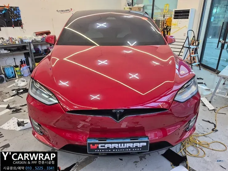 Tesla Model Xのカーラッピング事例｜クロームブラック化 施工写真 1-3