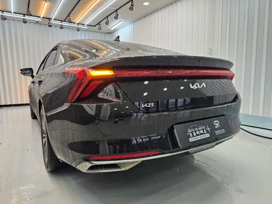 Kia K8 GL3 lighting upgrade - Kia K8 GL3 Lighting Upgrade Review — Enhanced Rear Turn Signals photo 4