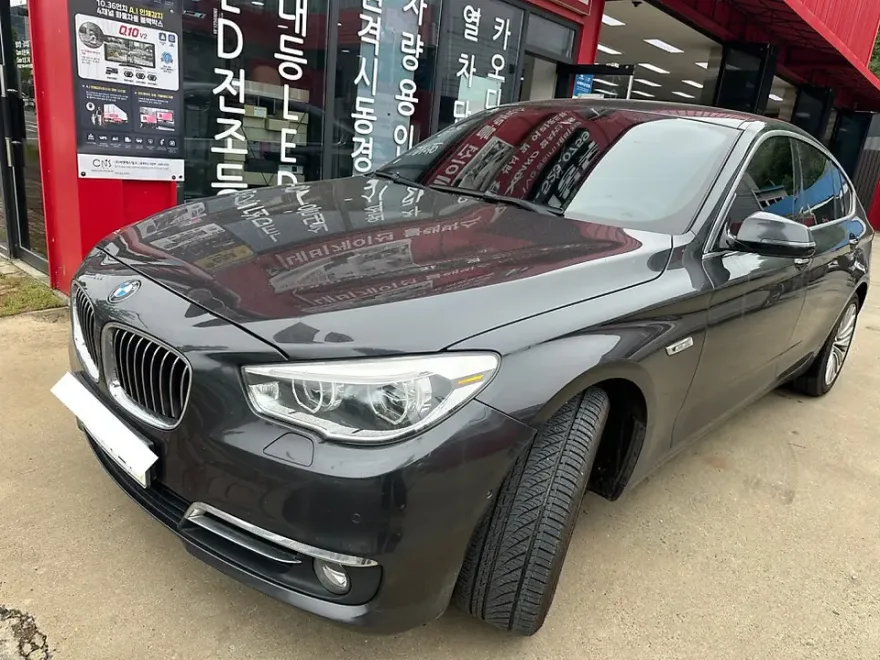 BMW 5 Series GT F07 body repair installation result
