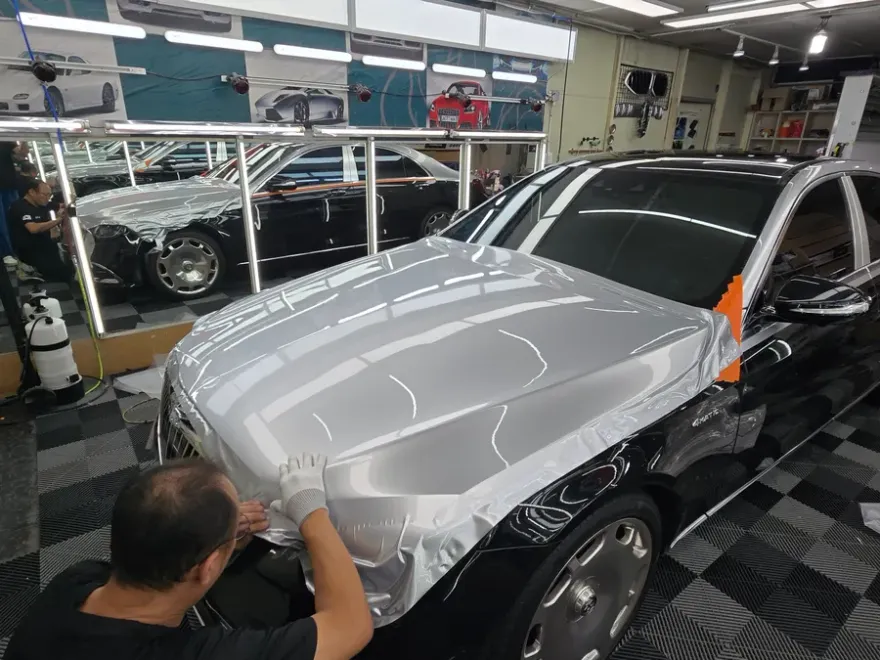 Mercedes-Benz Maybachのカーラッピング事例｜費用目安・仕上がり 施工写真 3-1